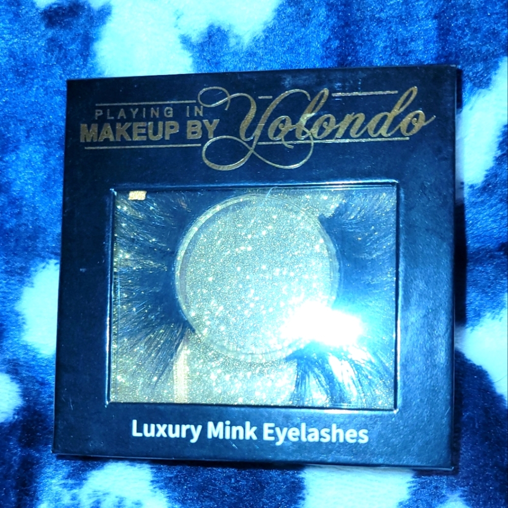 Playing In Makeup By Yolondo 25mm Mink Eyelashes